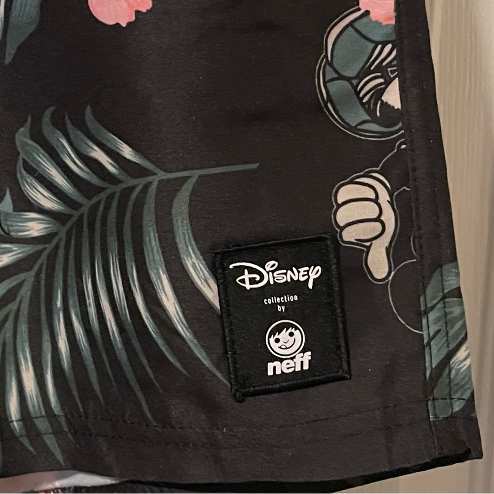 Disney Swim Shorts Mickey Mouse Hawaiian Bathing Suit Neff Men’s Size XL NEW - Picture 3 of 13